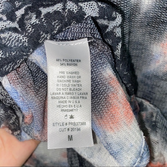 T Party Tie Die High Low Lace Ribbed Thermal Top - Picture 9 of 10